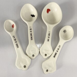 ceramic love sentiments measuring spoon set